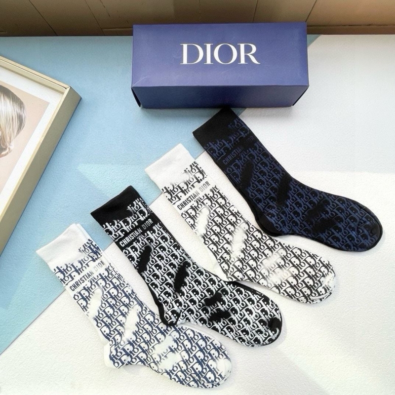 DIOR